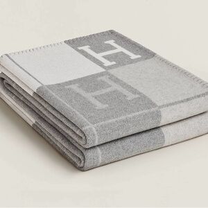 Hermes Avalon Cabriole blanket